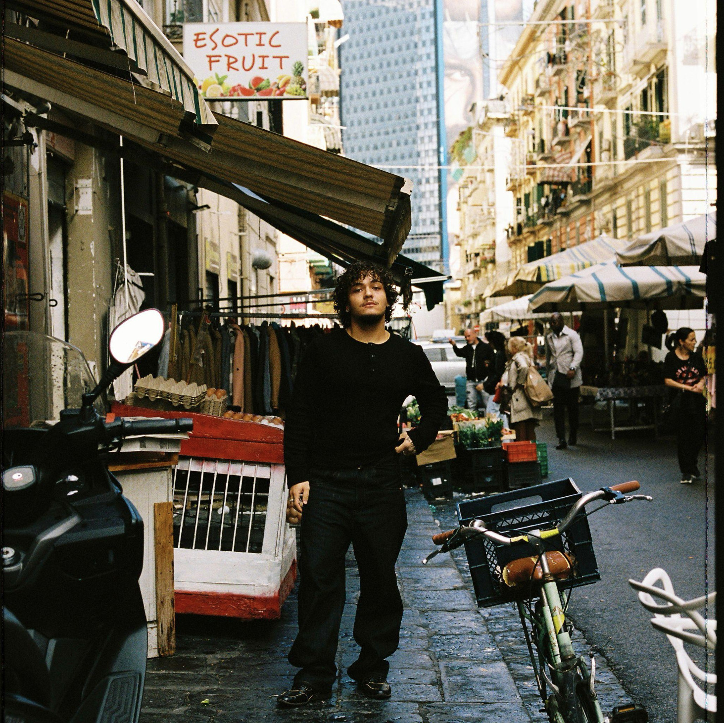 Andrea Heros - bisturi