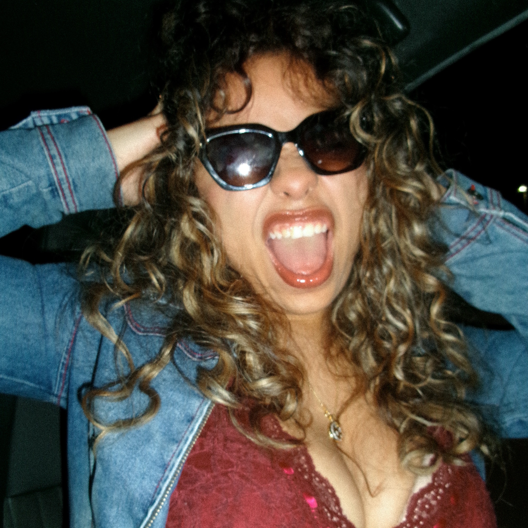 Bella Key - iloveitiloveitiloveit