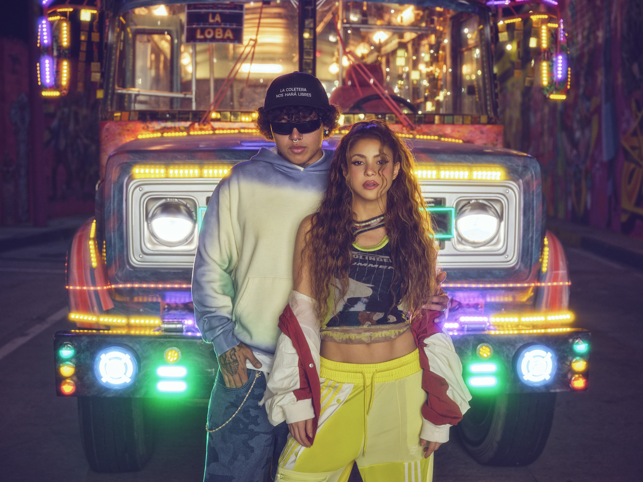 Shakira & Beéle - ALGO TÚ